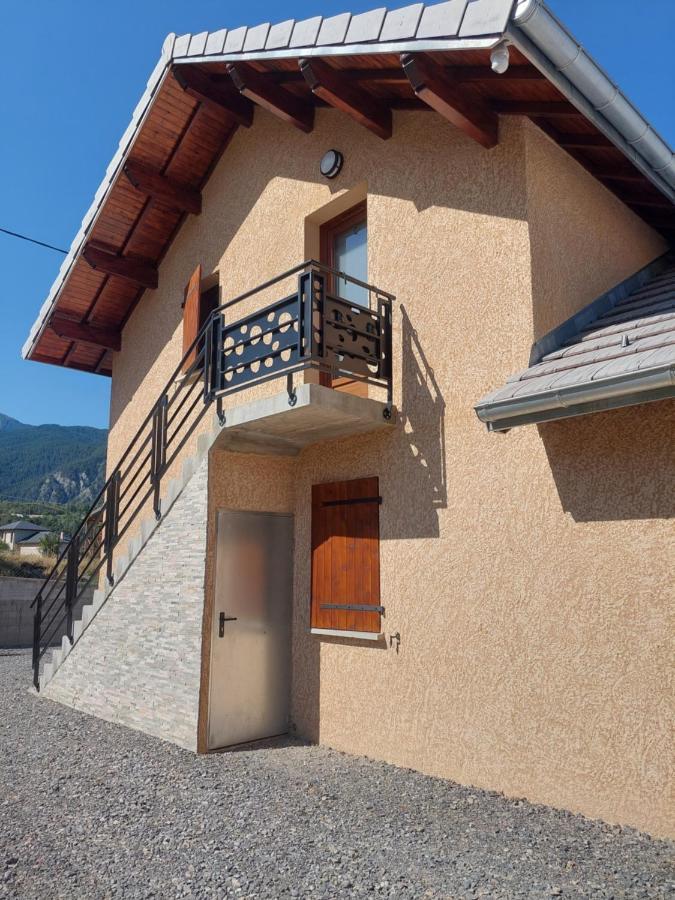 Le Pre Fleuri A Guillestre - Appartements Neufs Classes Meubles De Tourisme 3 Etoiles - Parking Privatif Bagian luar foto